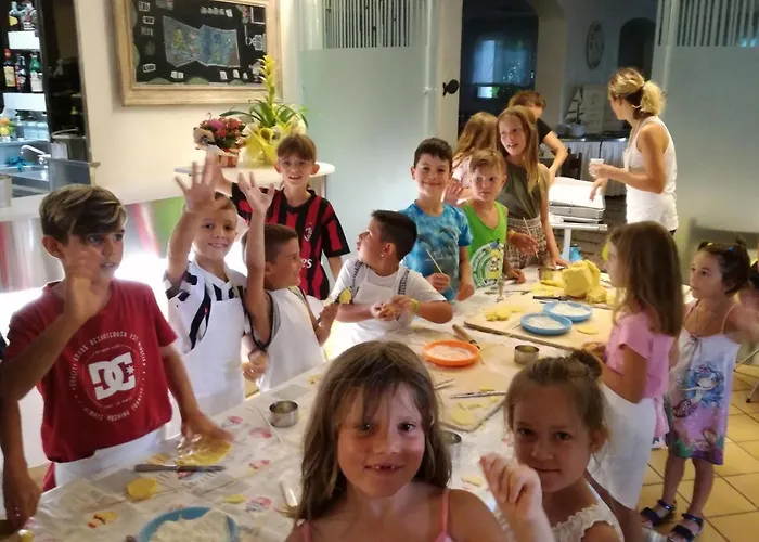 ホテル Donegal チェゼナーティコ