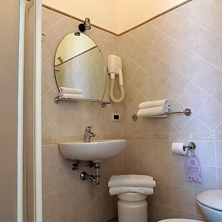 Donegal Hotel 3*